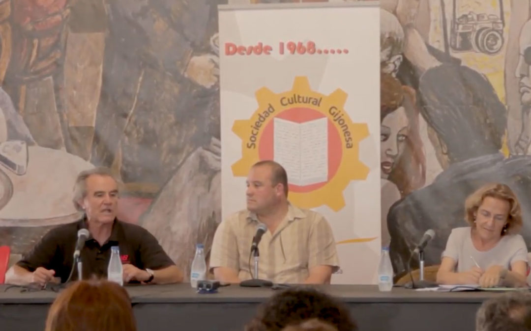 Mesa Redonda ’40 años dende la Constitución de 1978′ con Javier Pérez Royo y Paz de Andrés