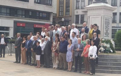 La Cultural participa en la ofrenda floral a Jovellanos